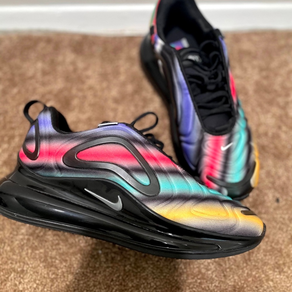 Air Max 720 Color Streaks